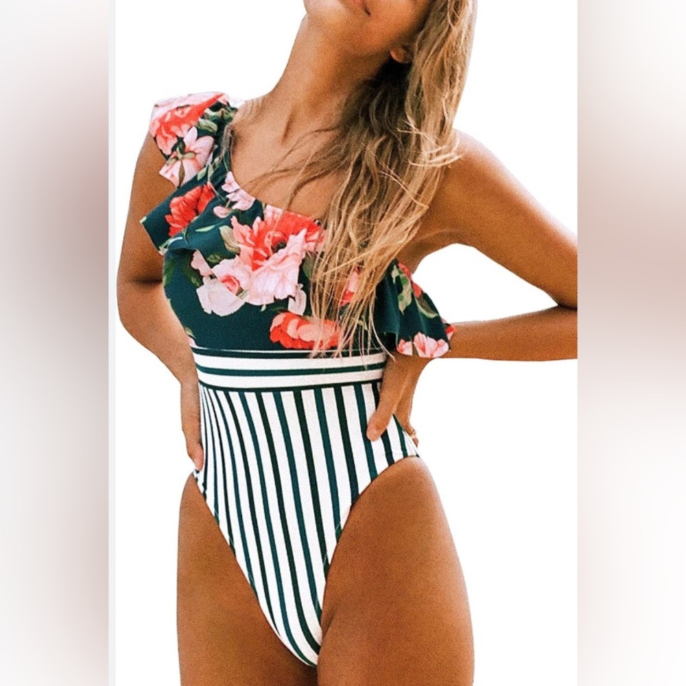 CUPSHE Women's Floral Striped Ruffle One Shoulder One Piece Swimsuit  Size XL
